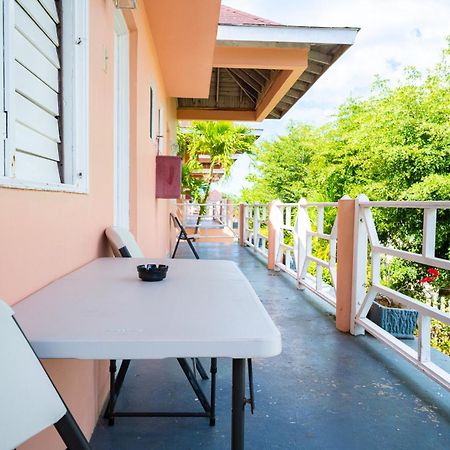 Shields Negril Villas Номер фото