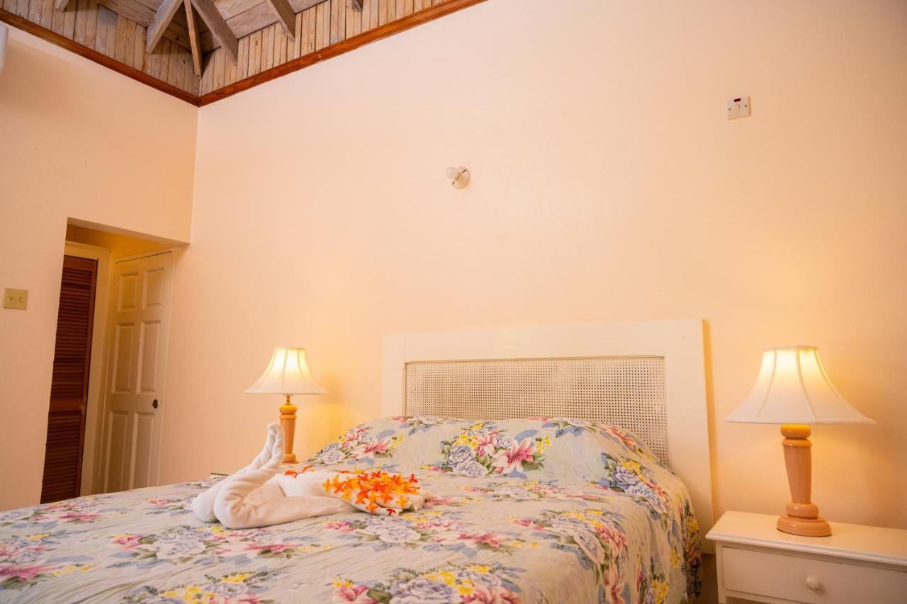 Shields Negril Villas Экстерьер фото
