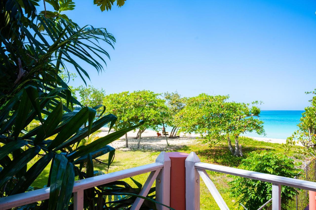 Shields Negril Villas Экстерьер фото